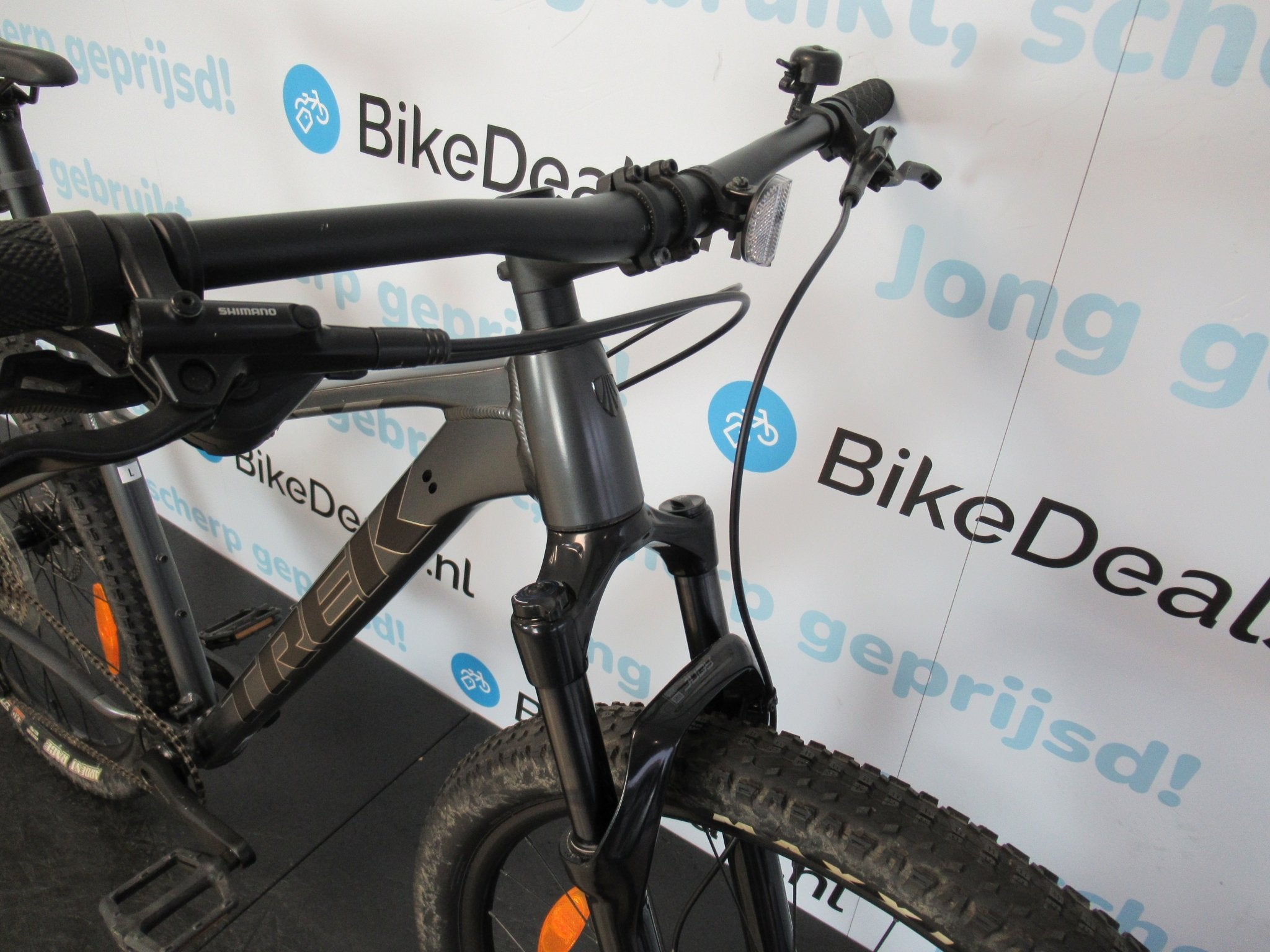 Trek x Caliber 8 - Bikedeals