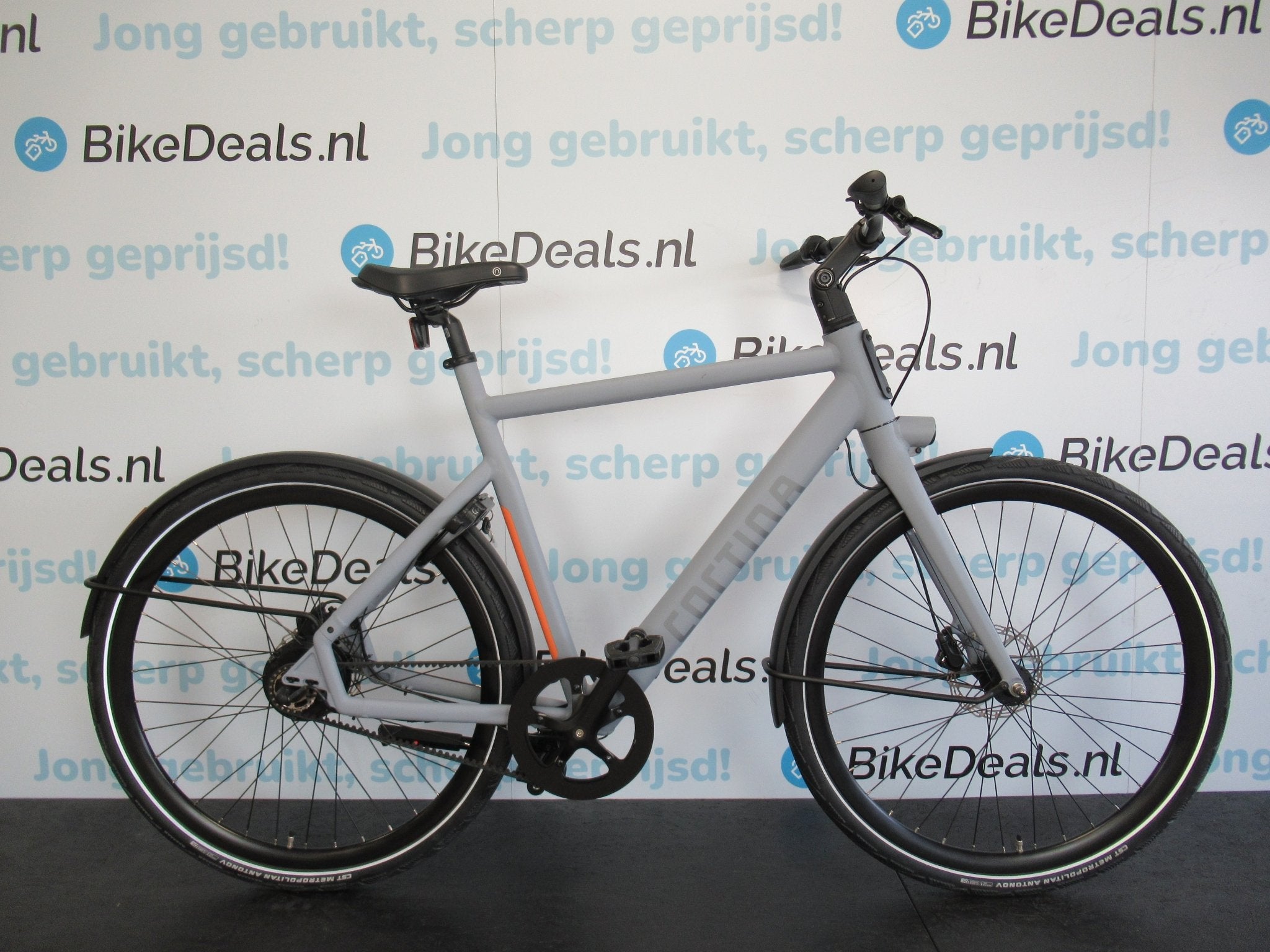 Cortina E - Lett Grijs 61cm - Bikedeals
