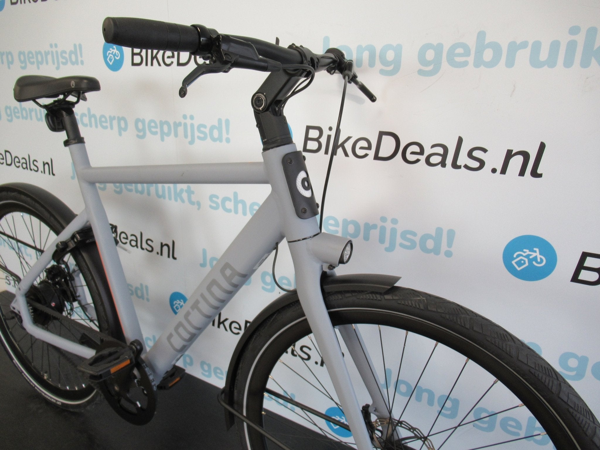Cortina E - Lett Grijs 61cm - Bikedeals