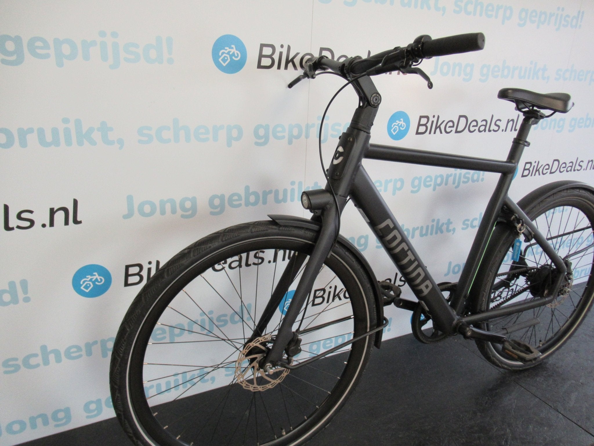 Cortina E - Lett Zwart 61cm - Bikedeals